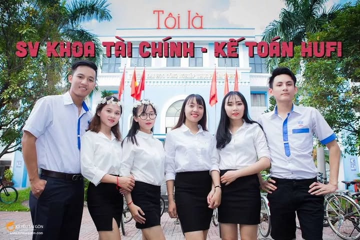 Sinh viên Khoa Tài chính - Kế toán HUFI