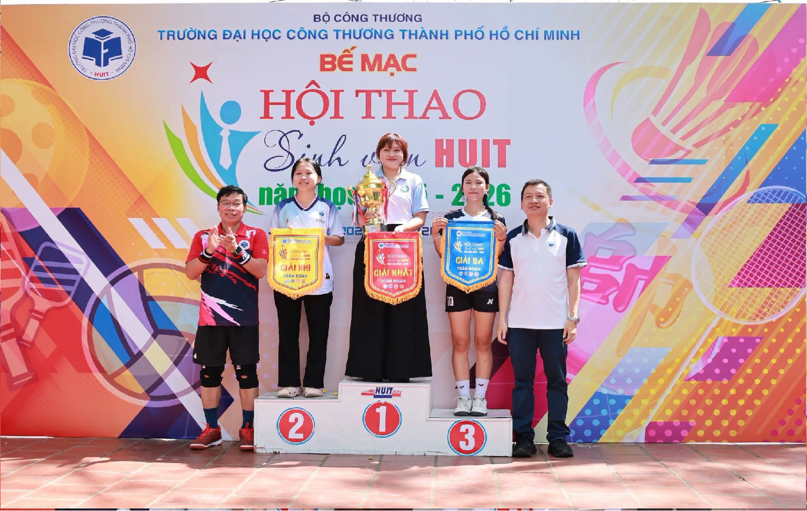Bế mạc Hội thao sinh viên HUIT năm học 2025 - 2026