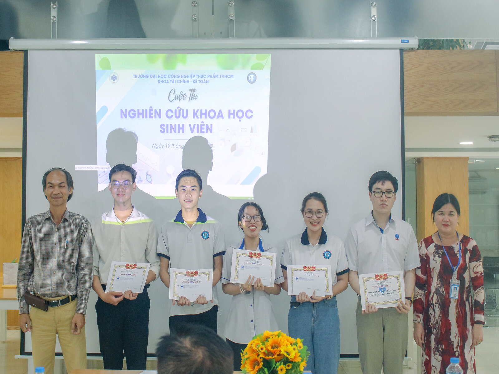 Khoa Tài chính – Kế toán tổ chức thành công Cuộc thi Nghiên cứu khoa học cấp khoa năm 2023
