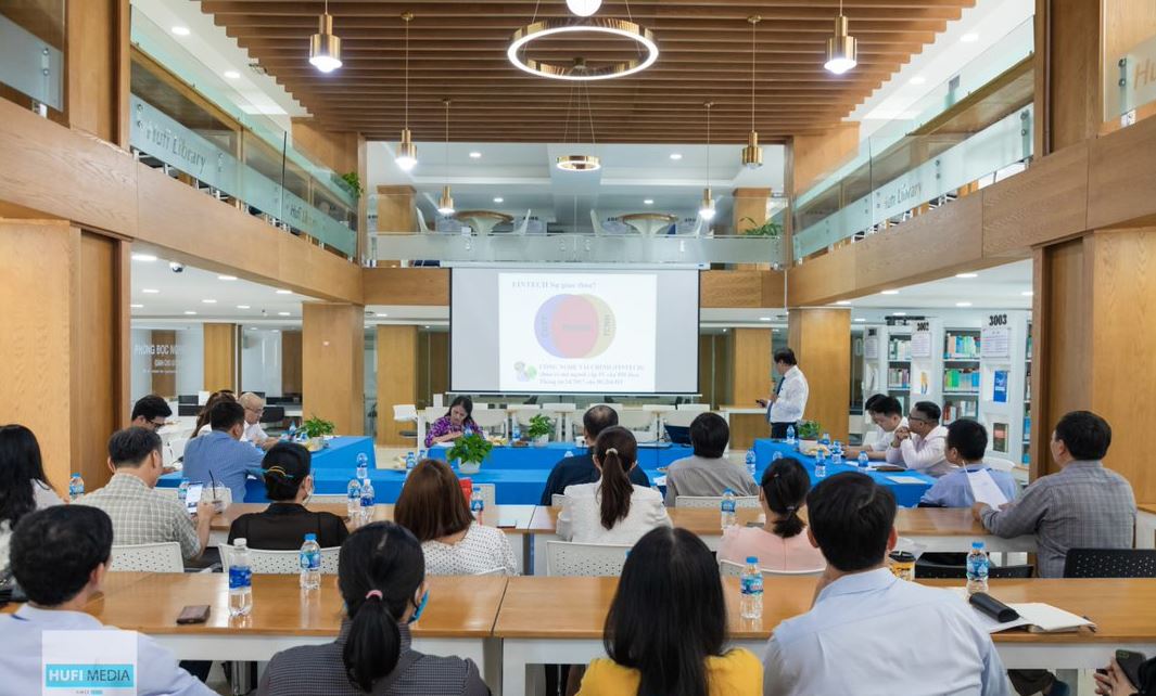 Một số hình ảnh trong buổi Hội thảo góp ý mở ngành đào tạo FINTECH - Khoa TCKT